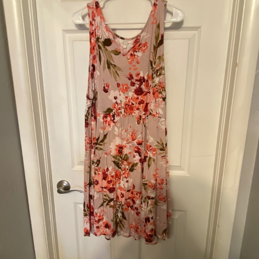 Maurices maybe floral sleeveless dress size 2
